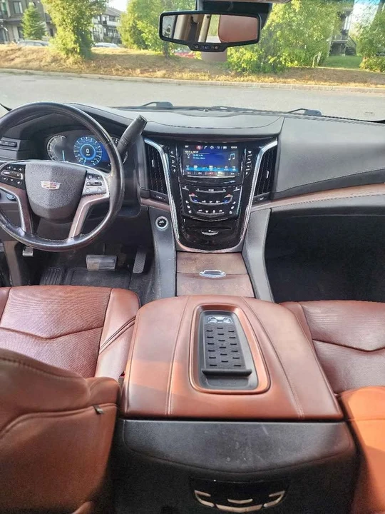 2016 Cadillac Escalade 4th Gen - Image 5 of 10