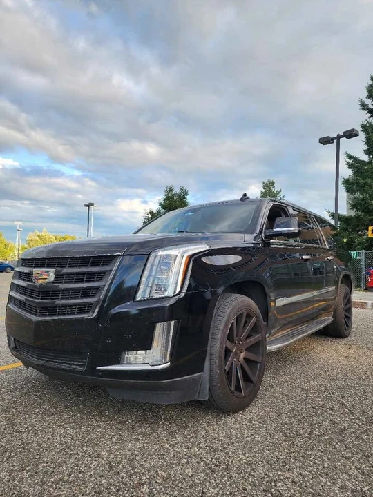 2016 Cadillac Escalade 4th Gen - Image 2 of 10