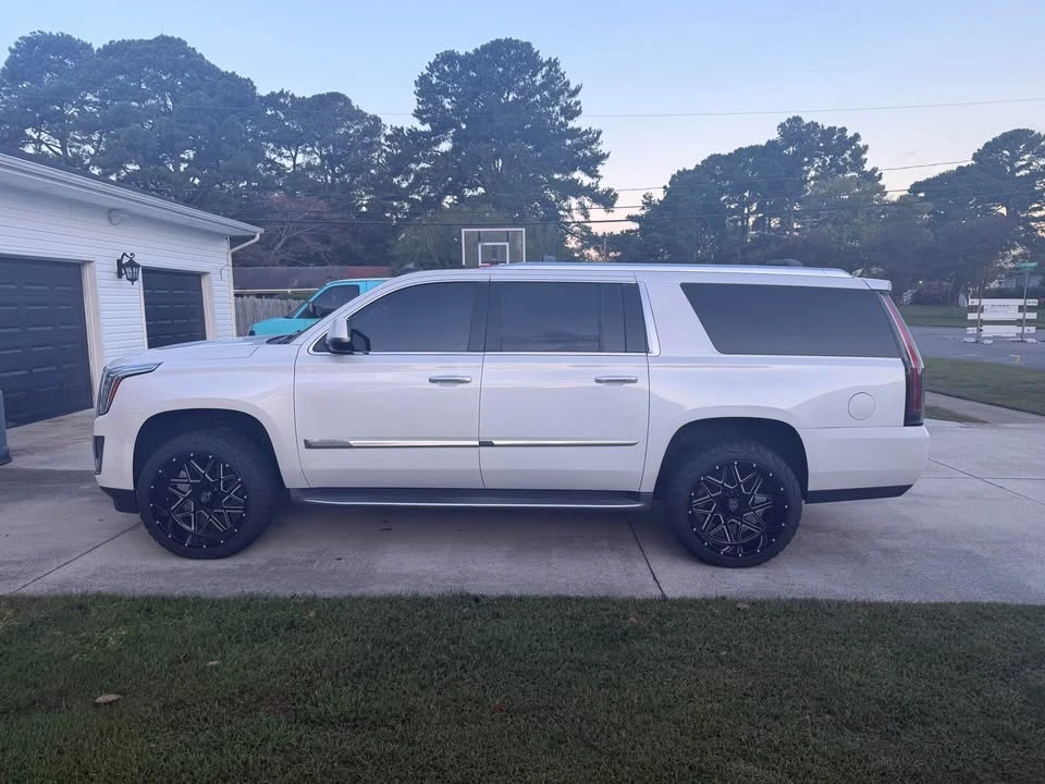 2016 Cadillac Escalade 4th Gen - Image 3 of 9