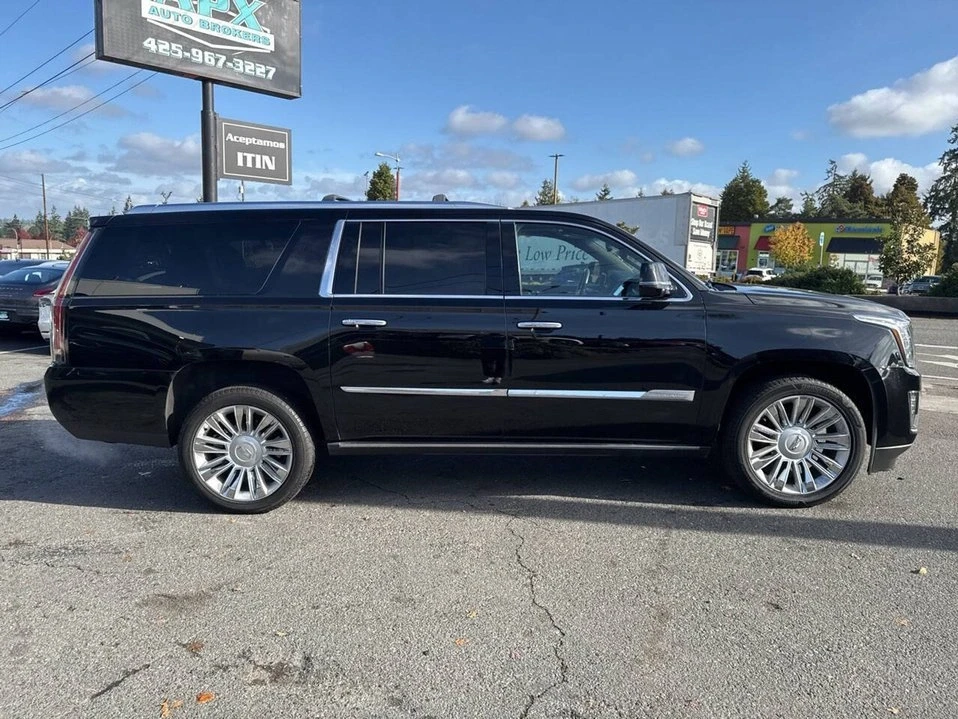 2016 Cadillac Escalade 4th Gen - Image 11 of 20