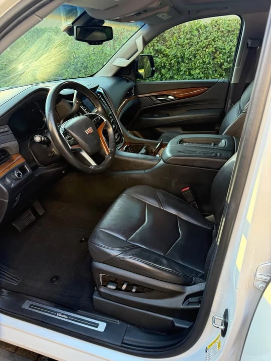 2016 Cadillac Escalade 4th Gen - Image 10 of 13