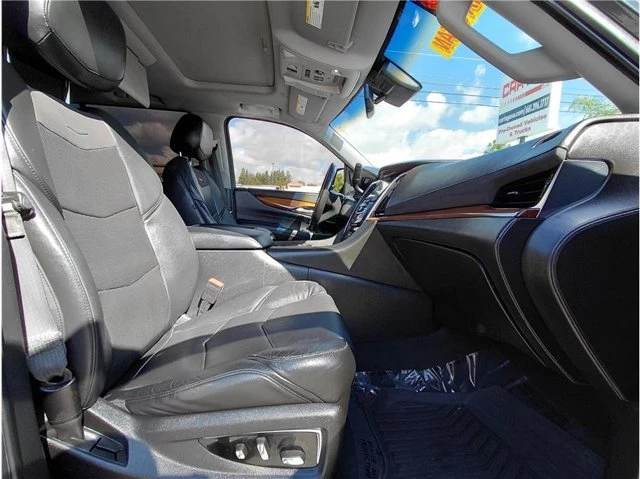 2016 Cadillac Escalade 4th Gen - Image 19 of 19