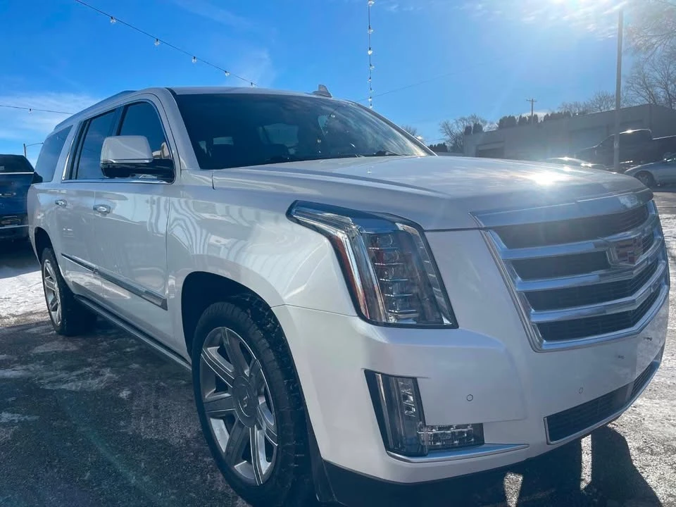 2016 Cadillac Escalade 4th Gen - Image 3 of 19
