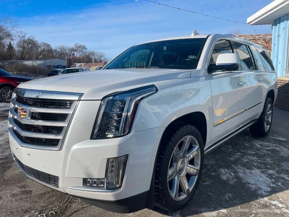 2016 Cadillac Escalade 4th Gen - Image 12 of 19
