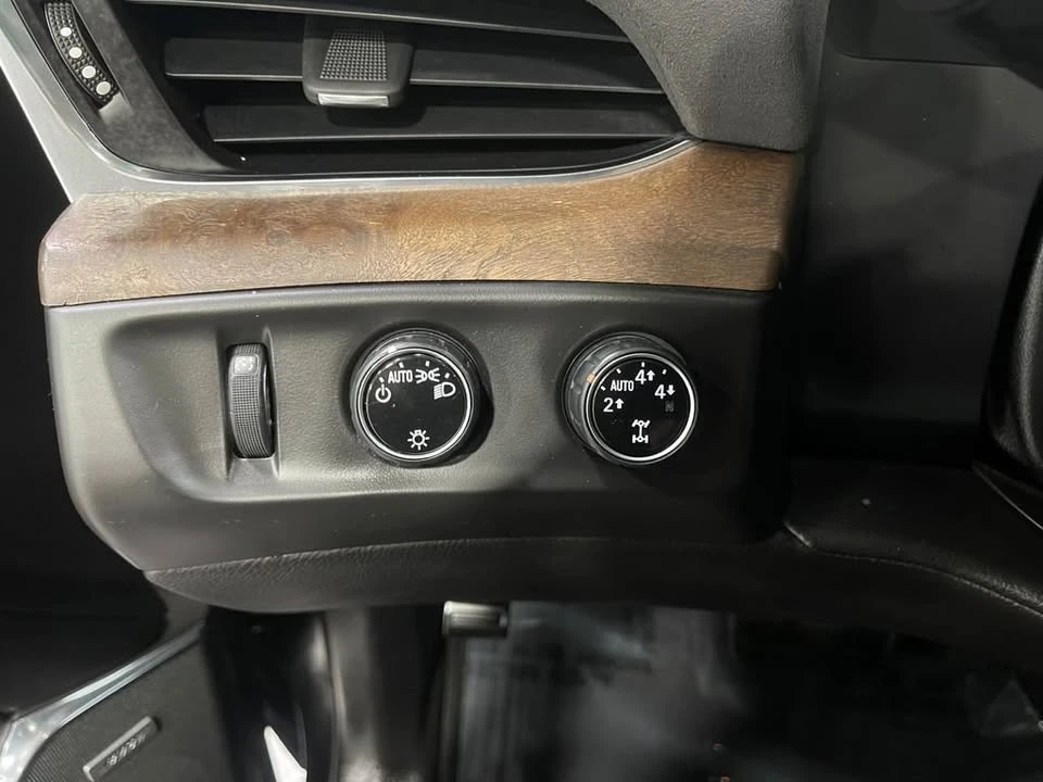 2016 Cadillac Escalade 4th Gen - Image 18 of 20