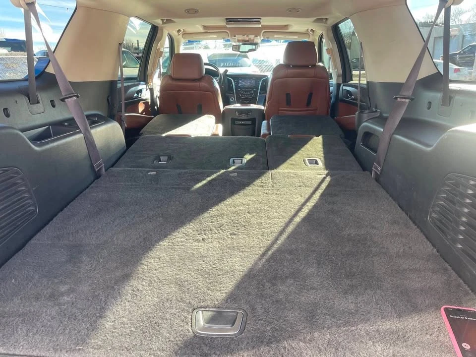 2016 Cadillac Escalade 4th Gen - Image 16 of 19