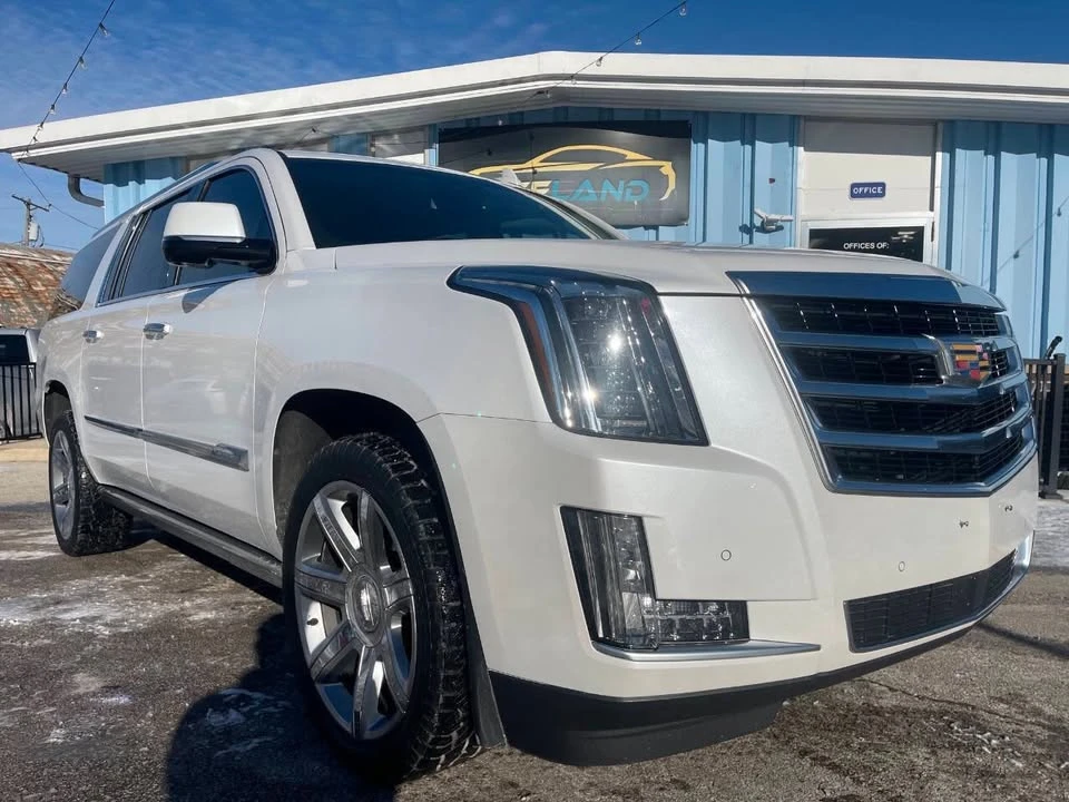 2016 Cadillac Escalade 4th Gen - Image 2 of 19