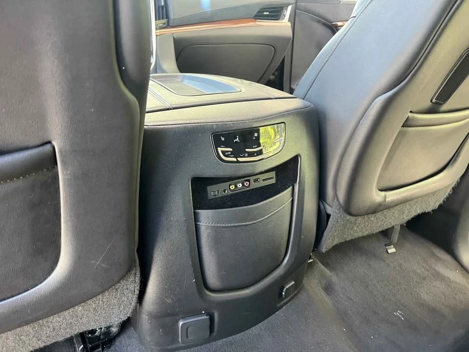 2016 Cadillac Escalade 4th Gen - Image 18 of 20