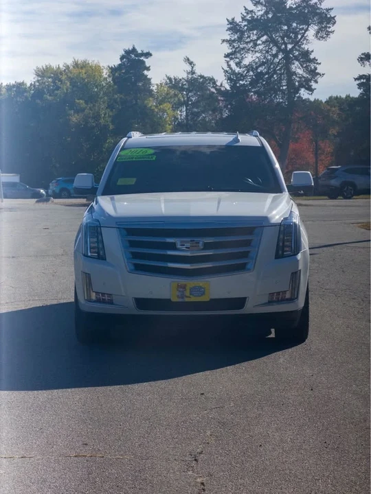 2016 Cadillac Escalade 4th Gen - Image 2 of 17