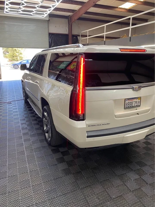 2016 Cadillac Escalade 4th Gen - Image 7 of 10