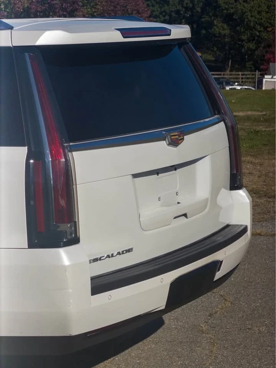 2016 Cadillac Escalade 4th Gen - Image 8 of 17