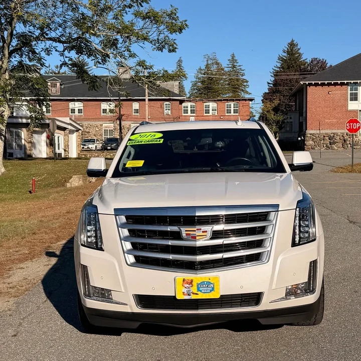 2016 Cadillac Escalade 4th Gen - Image 2 of 19