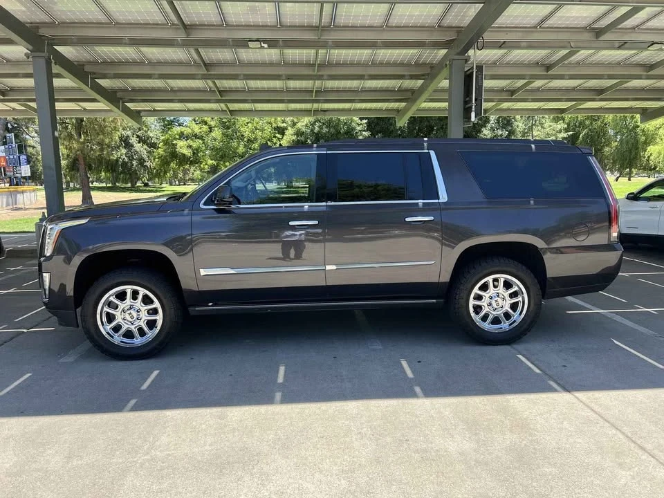 2016 Cadillac Escalade 4th Gen - Image 2 of 20
