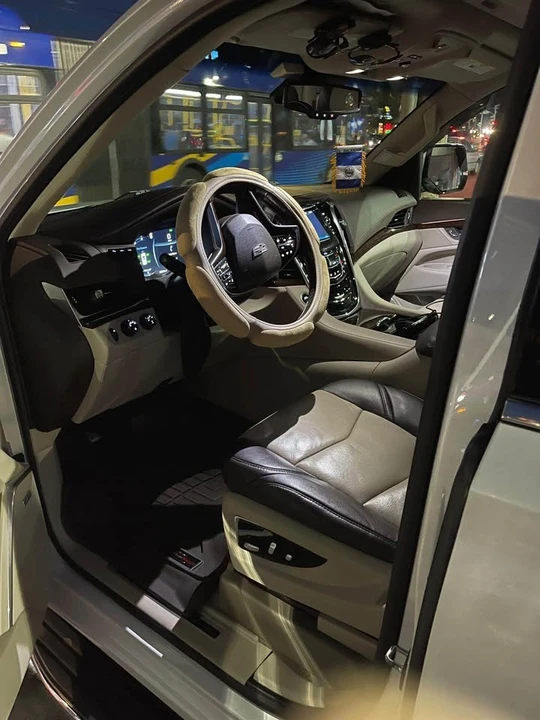 2016 Cadillac Escalade 4th Gen - Image 5 of 5