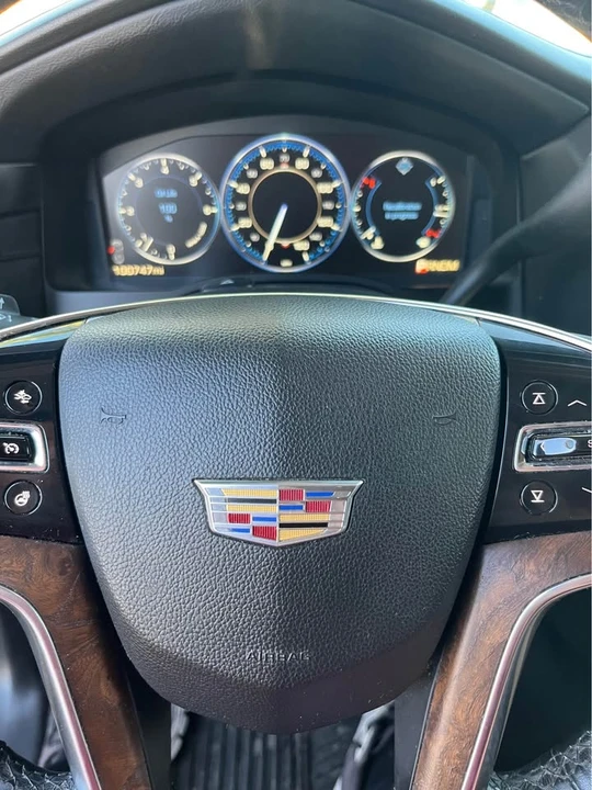 2016 Cadillac Escalade 4th Gen - Image 11 of 11