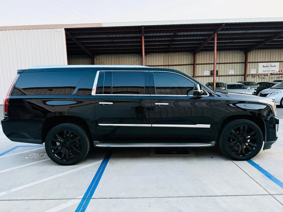 2016 Cadillac Escalade 4th Gen - Image 4 of 18