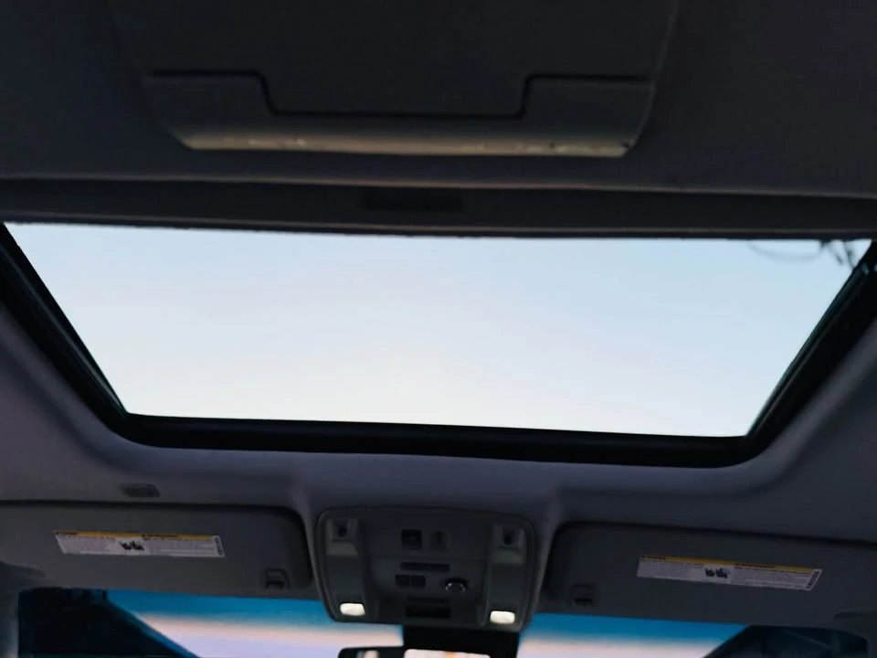 2016 Cadillac Escalade 4th Gen - Image 15 of 18