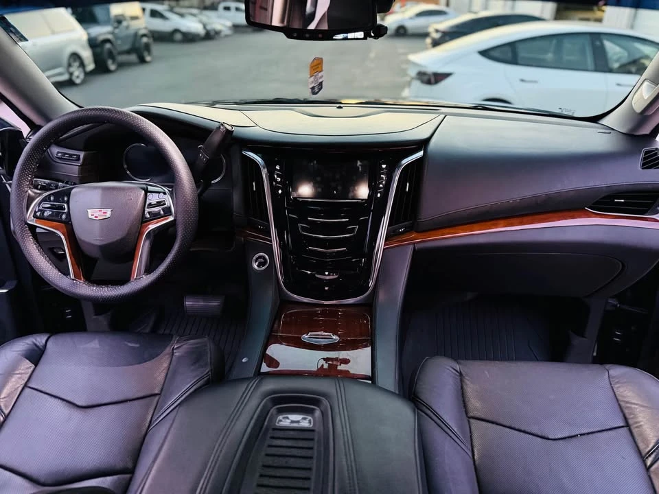 2016 Cadillac Escalade 4th Gen - Image 14 of 18