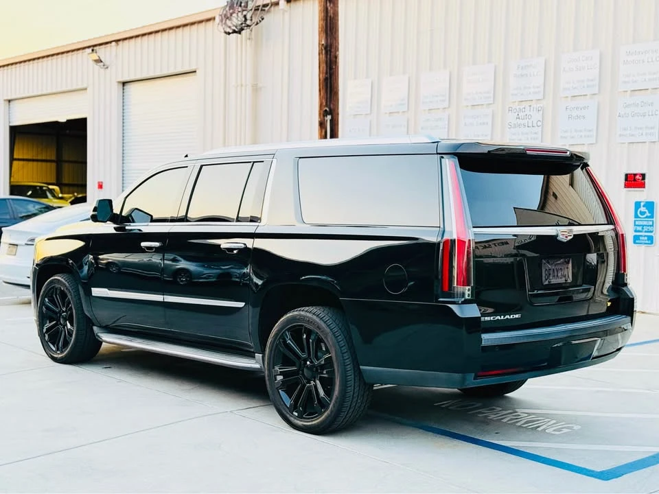 2016 Cadillac Escalade 4th Gen - Image 7 of 18