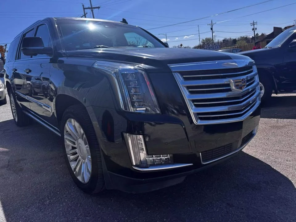 2016 Cadillac Escalade 4th Gen - Image 2 of 13