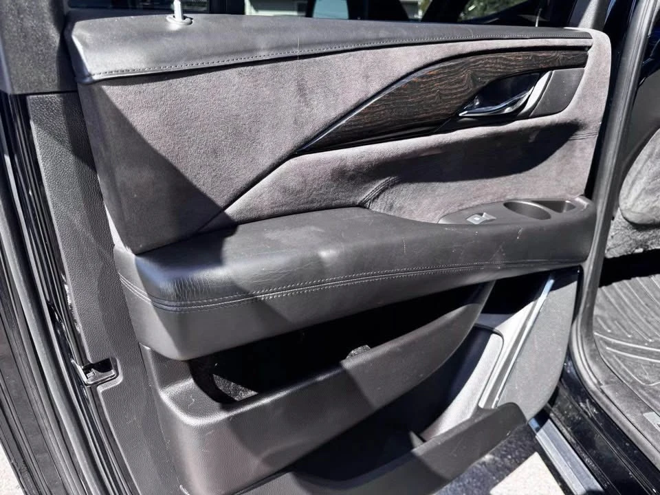2016 Cadillac Escalade 4th Gen - Image 12 of 13