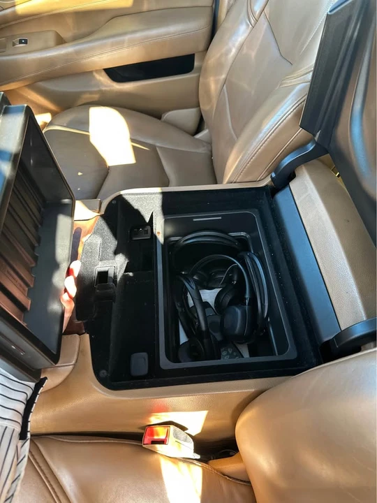 2016 Cadillac Escalade 4th Gen - Image 5 of 16