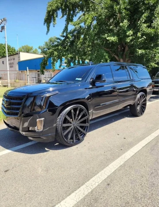 2016 Cadillac Escalade 4th Gen - Image 3 of 8
