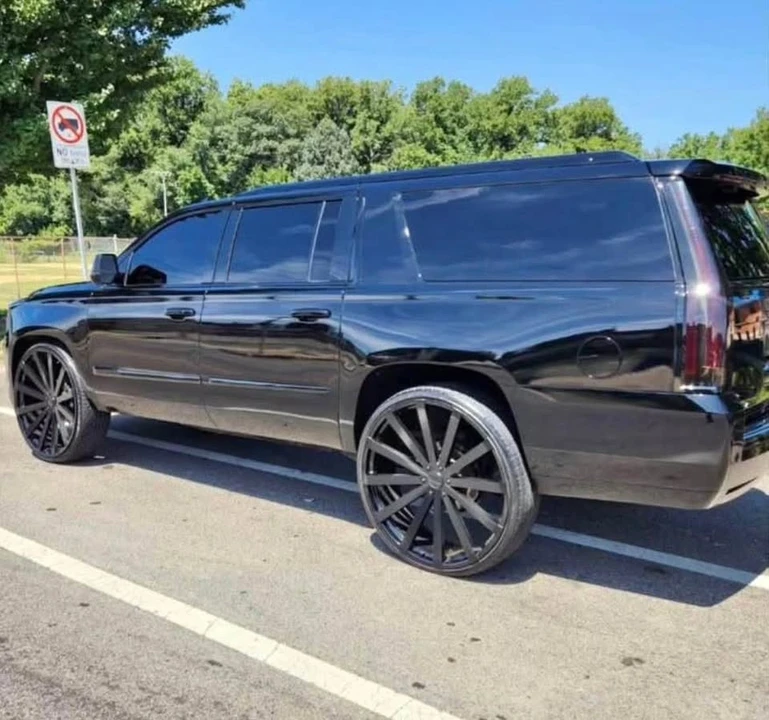 2016 Cadillac Escalade 4th Gen - Image 5 of 8