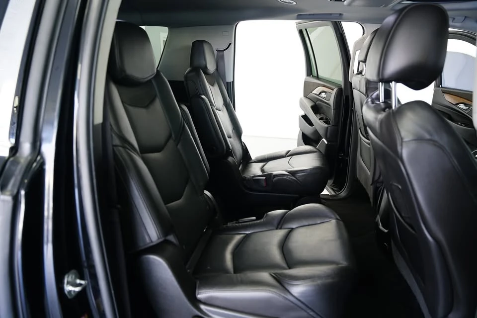 2016 Cadillac Escalade 4th Gen - Image 11 of 19