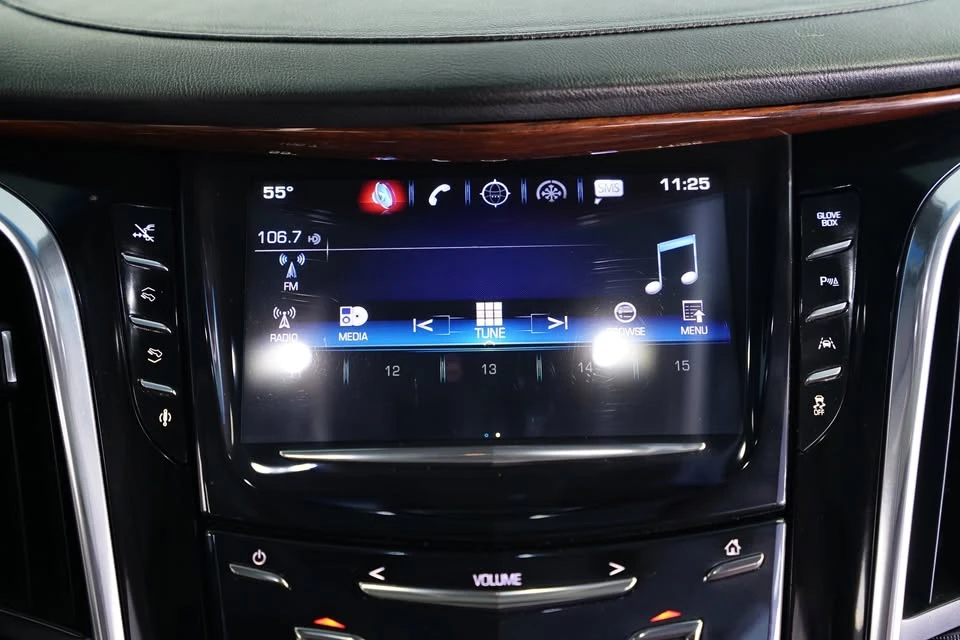 2016 Cadillac Escalade 4th Gen - Image 16 of 19