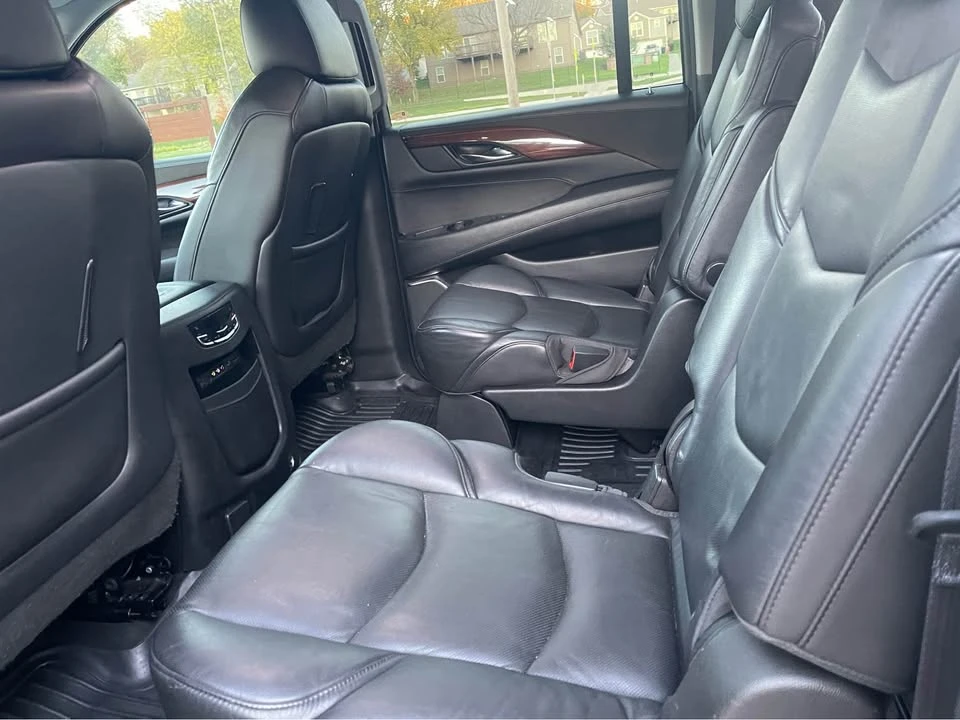 2016 Cadillac Escalade 4th Gen - Image 9 of 16