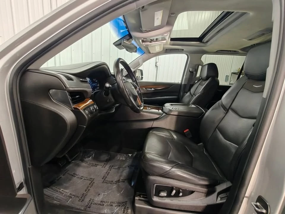 2016 Cadillac Escalade 4th Gen - Image 18 of 20