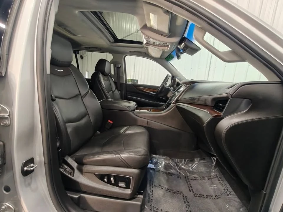 2016 Cadillac Escalade 4th Gen - Image 16 of 20