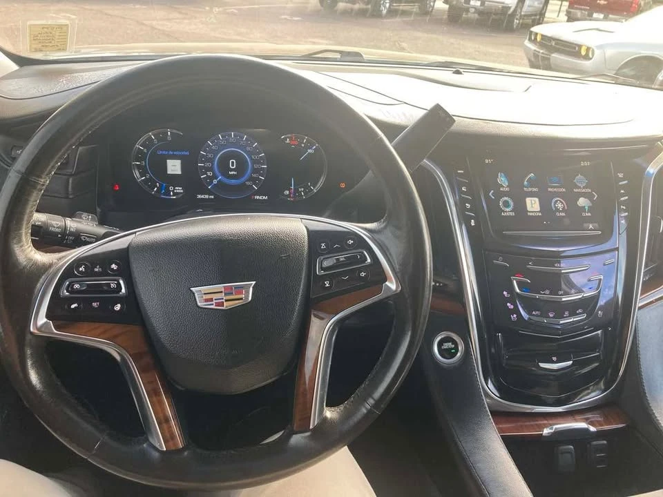 2016 Cadillac Escalade 4th Gen - Image 19 of 20