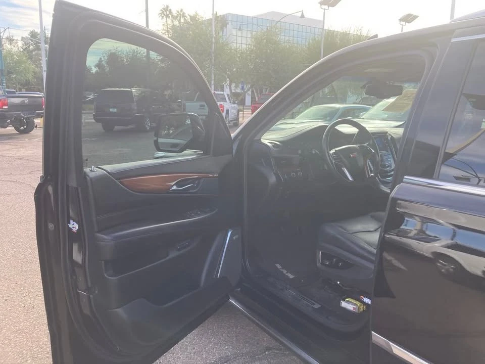 2016 Cadillac Escalade 4th Gen - Image 15 of 20