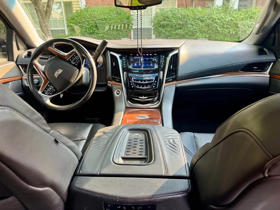 2016 Cadillac Escalade & EXT 3rd Gen - Image 9 of 12