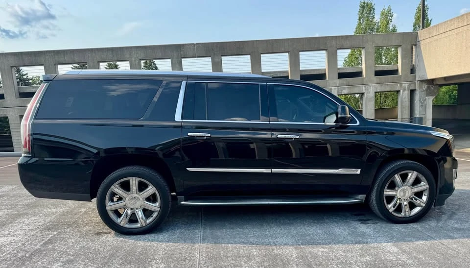2016 Cadillac Escalade & EXT 3rd Gen - Image 10 of 12