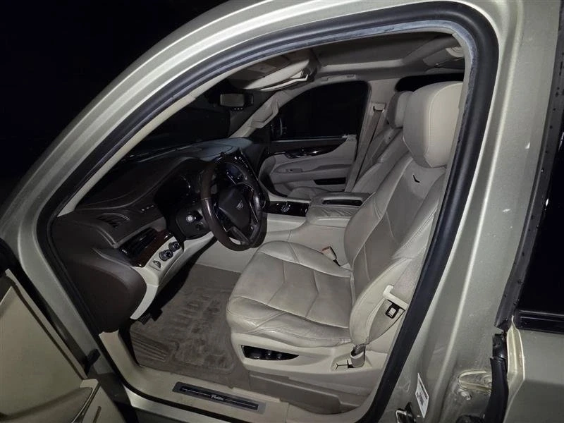 2016 Cadillac Escalade 4th Gen - Image 8 of 14