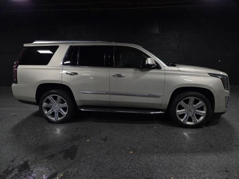 2016 Cadillac Escalade 4th Gen - Image 2 of 14
