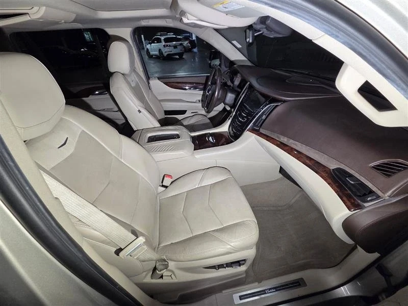 2016 Cadillac Escalade 4th Gen - Image 9 of 14