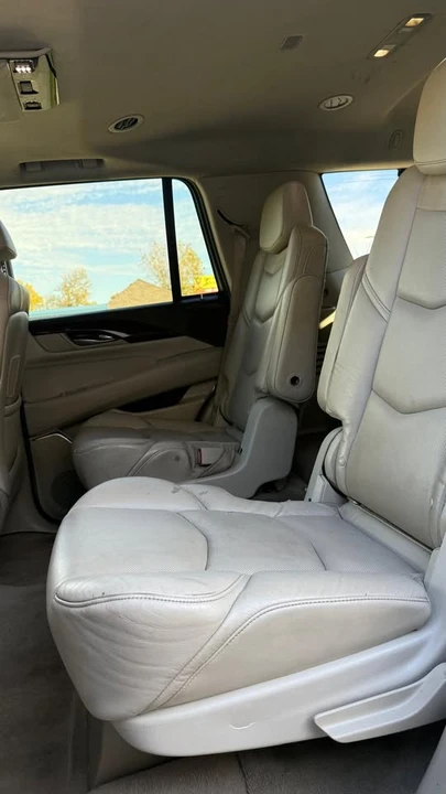 2016 Cadillac Escalade 4th Gen - Image 12 of 19