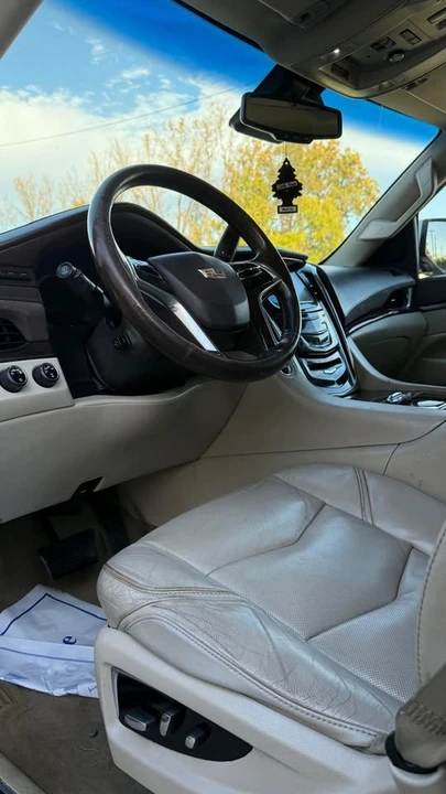 2016 Cadillac Escalade 4th Gen - Image 8 of 19