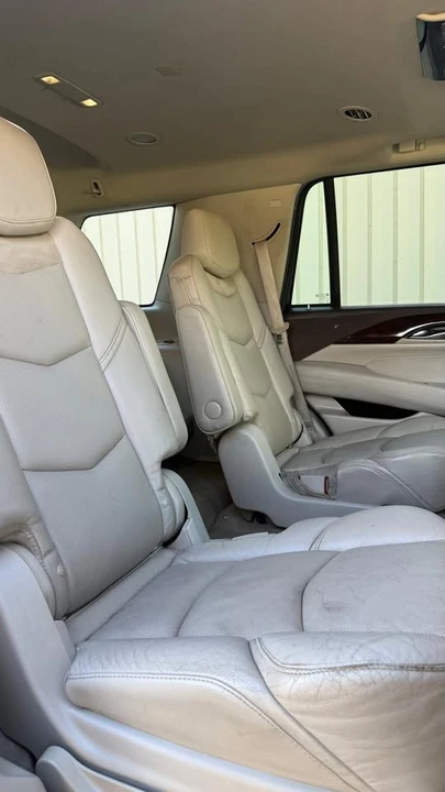 2016 Cadillac Escalade 4th Gen - Image 14 of 19