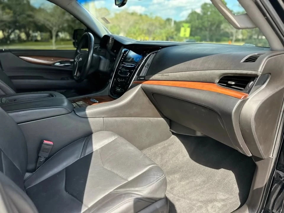 2016 Cadillac Escalade 4th Gen - Image 9 of 14