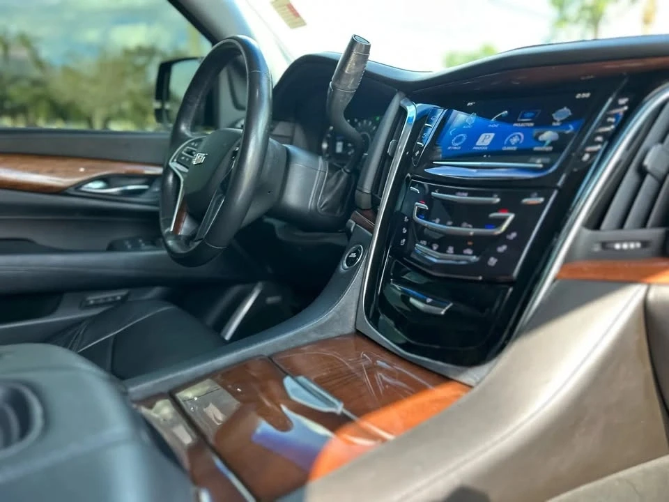 2016 Cadillac Escalade 4th Gen - Image 10 of 14