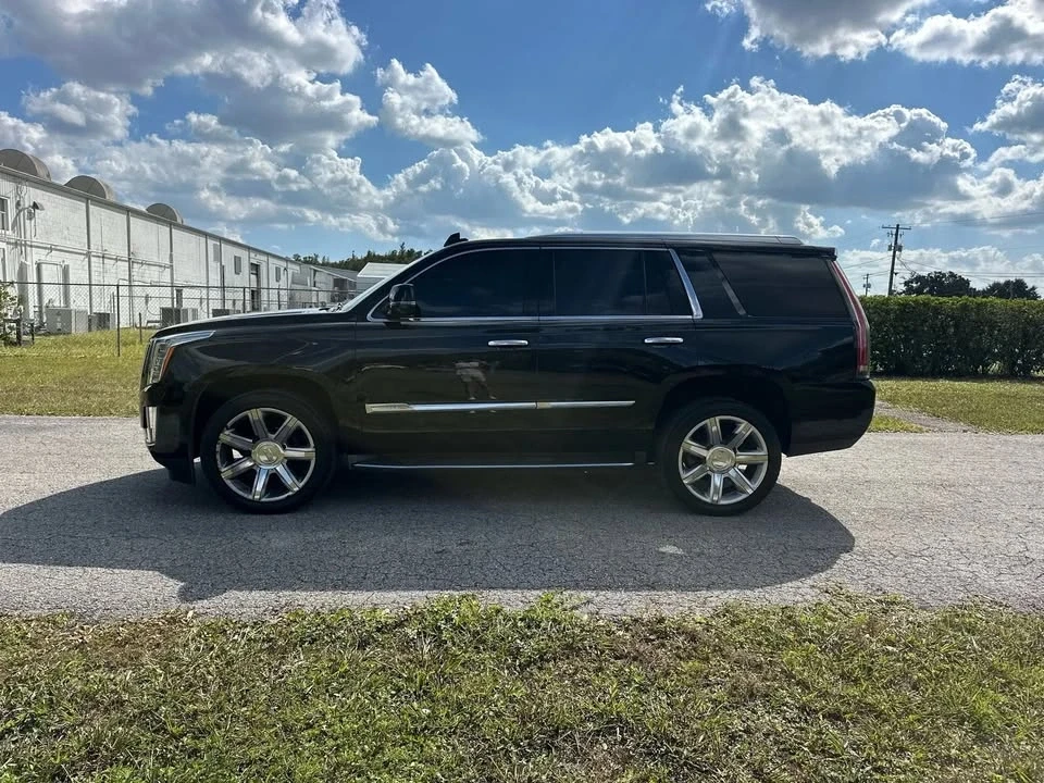 2016 Cadillac Escalade 4th Gen - Image 5 of 14
