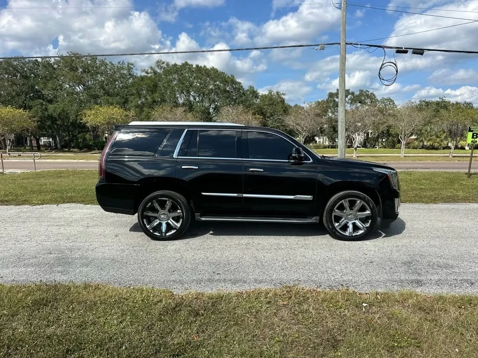 2016 Cadillac Escalade 4th Gen - Image 4 of 14