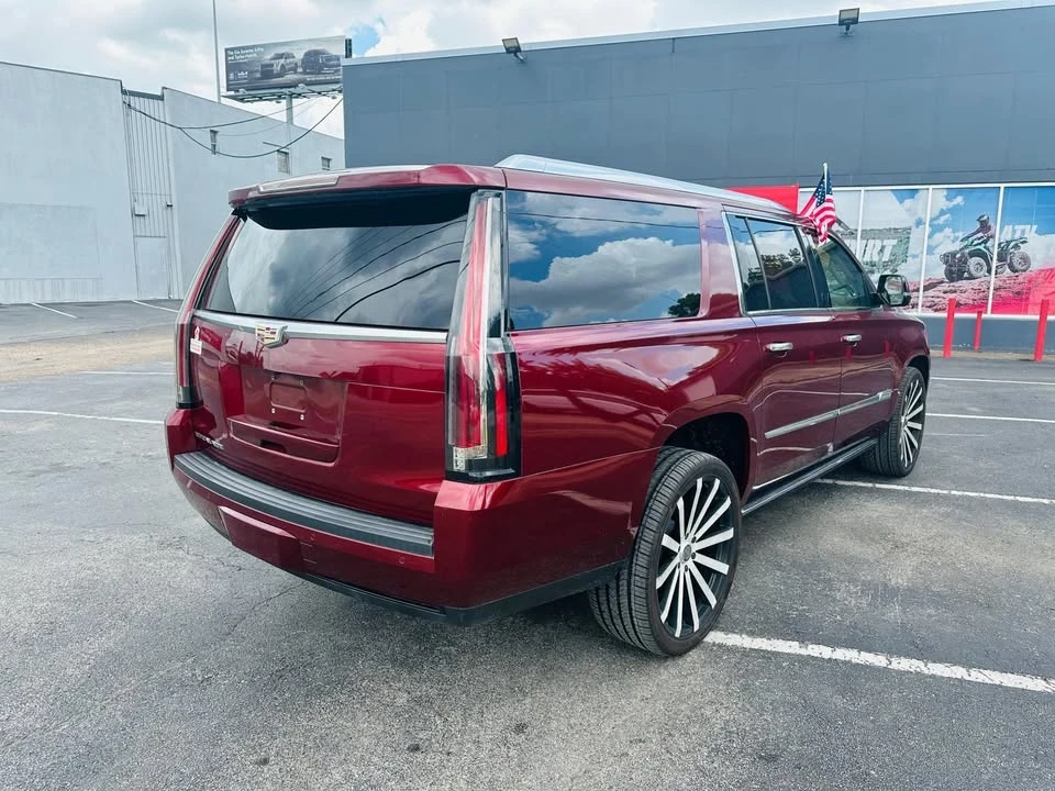 2016 Cadillac Escalade 4th Gen - Image 2 of 7
