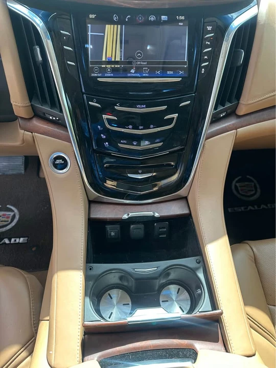 2016 Cadillac Escalade 4th Gen - Image 10 of 20