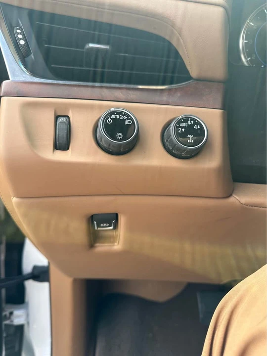 2016 Cadillac Escalade 4th Gen - Image 12 of 20